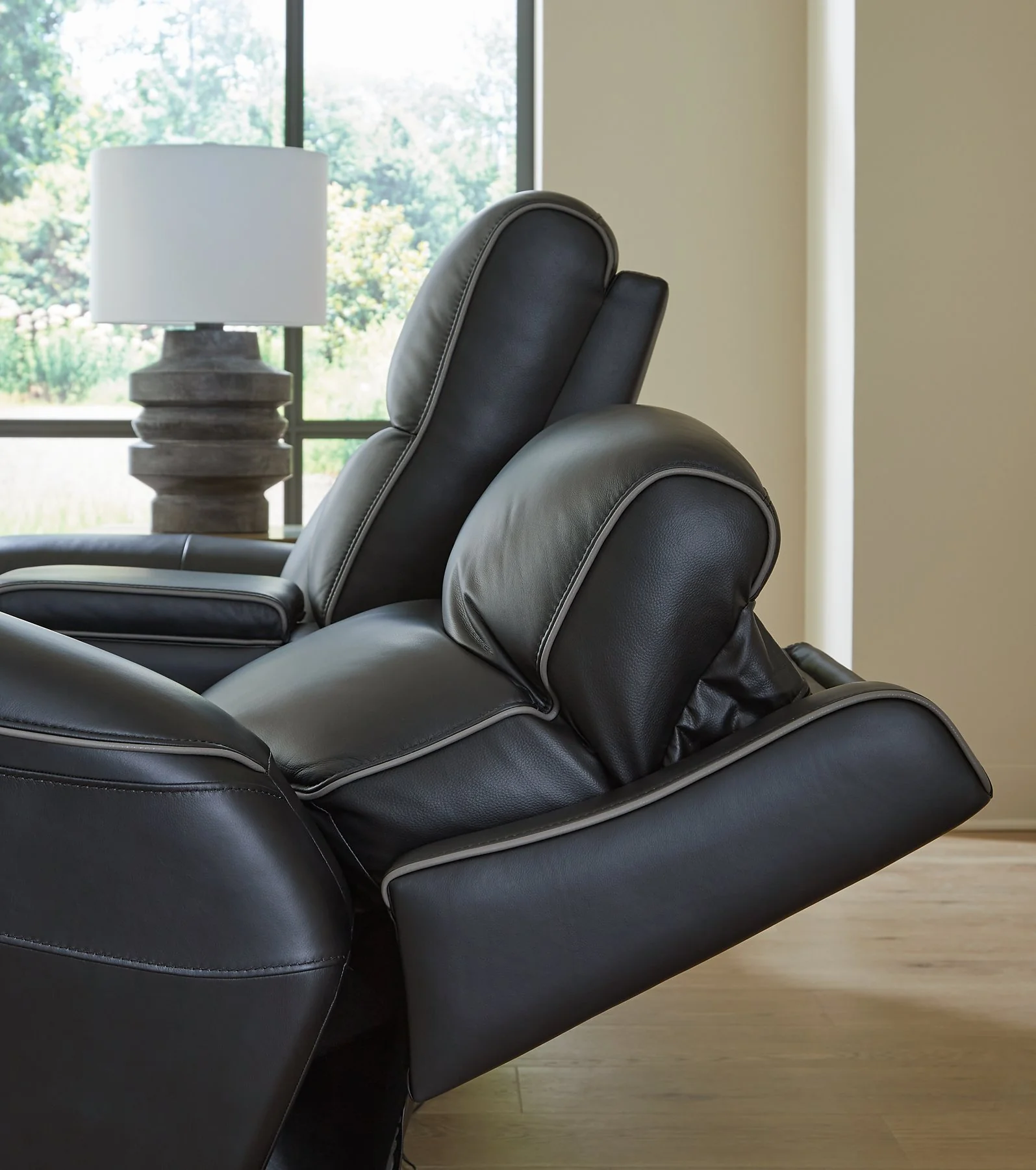 5Z-Comfort Power Reclining Sofa - Image 21