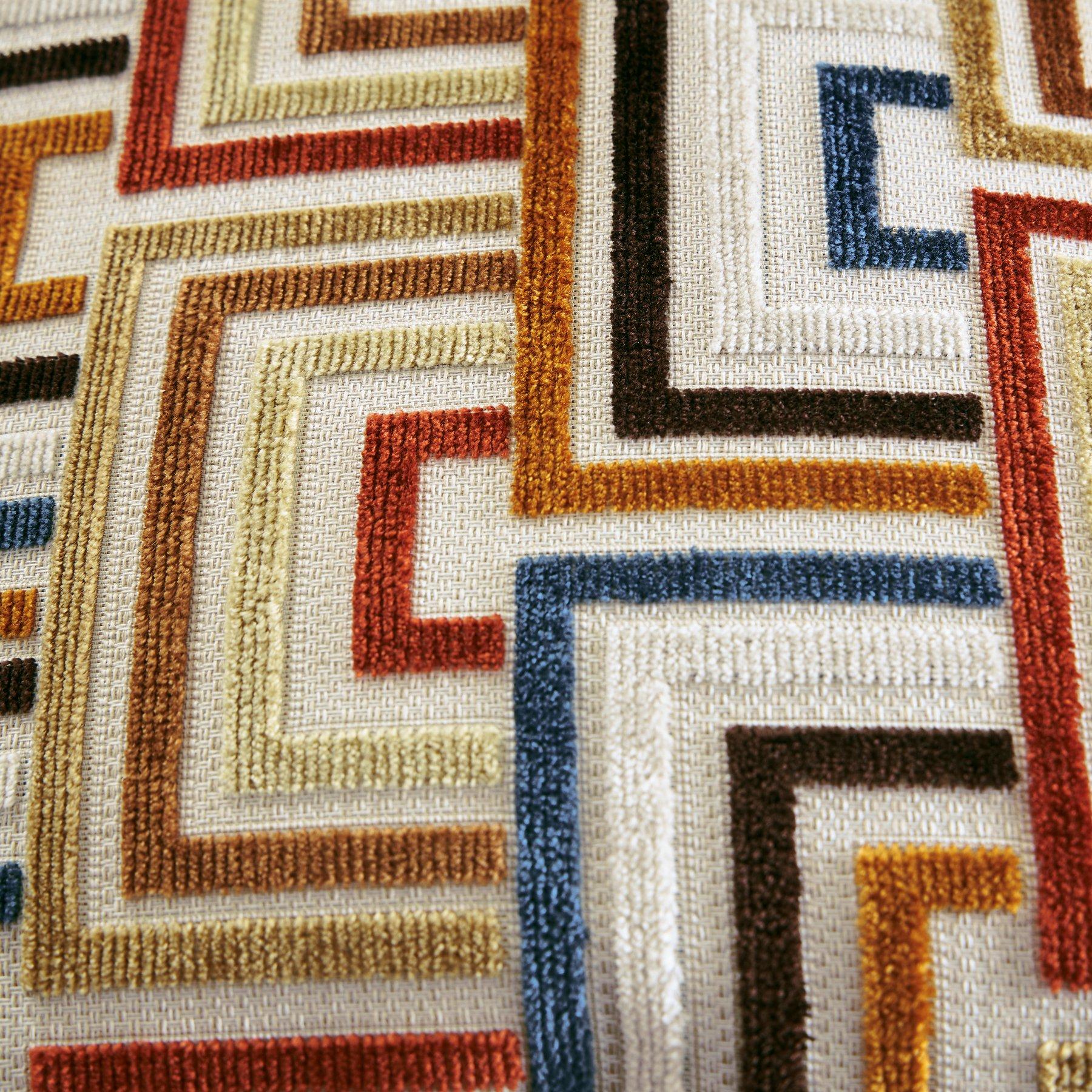 Aviemore Loveseat - Image 8