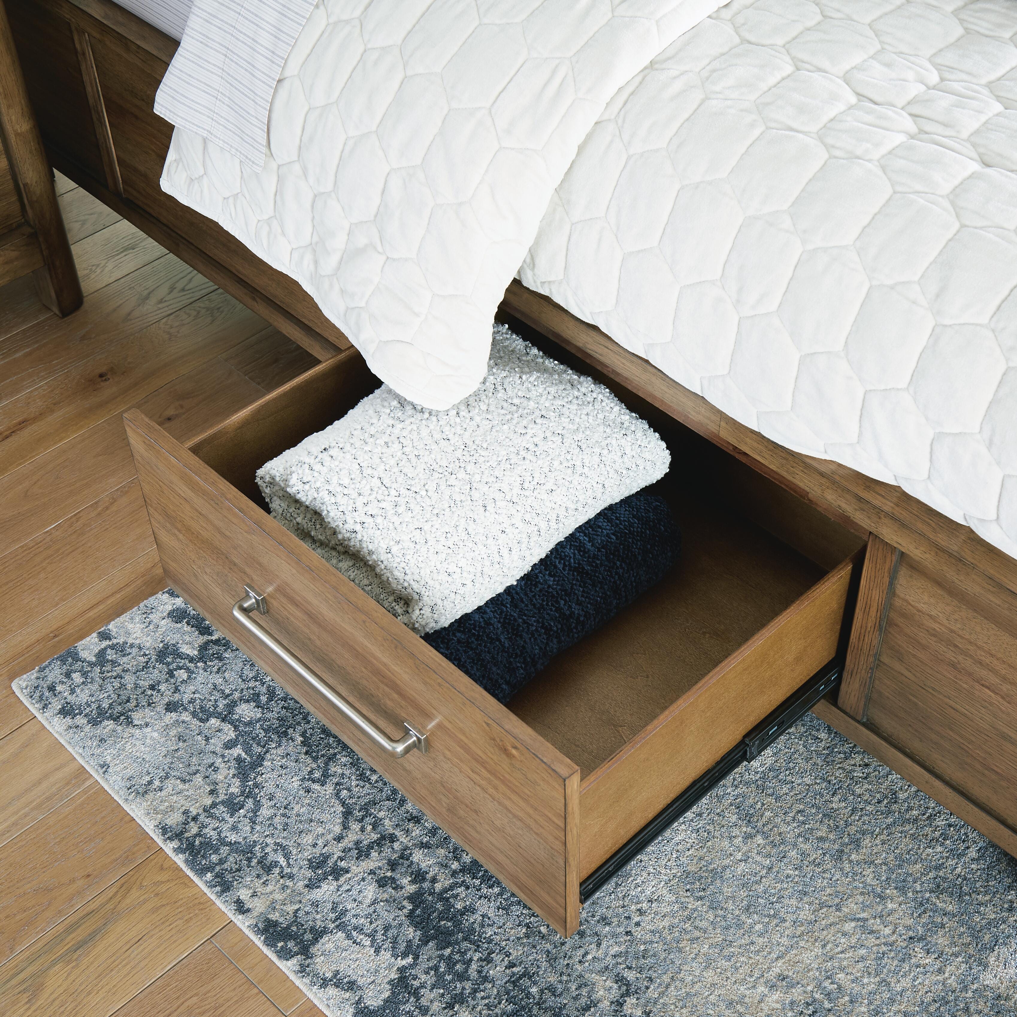 Cabalynn Bed with Storage - Image 28