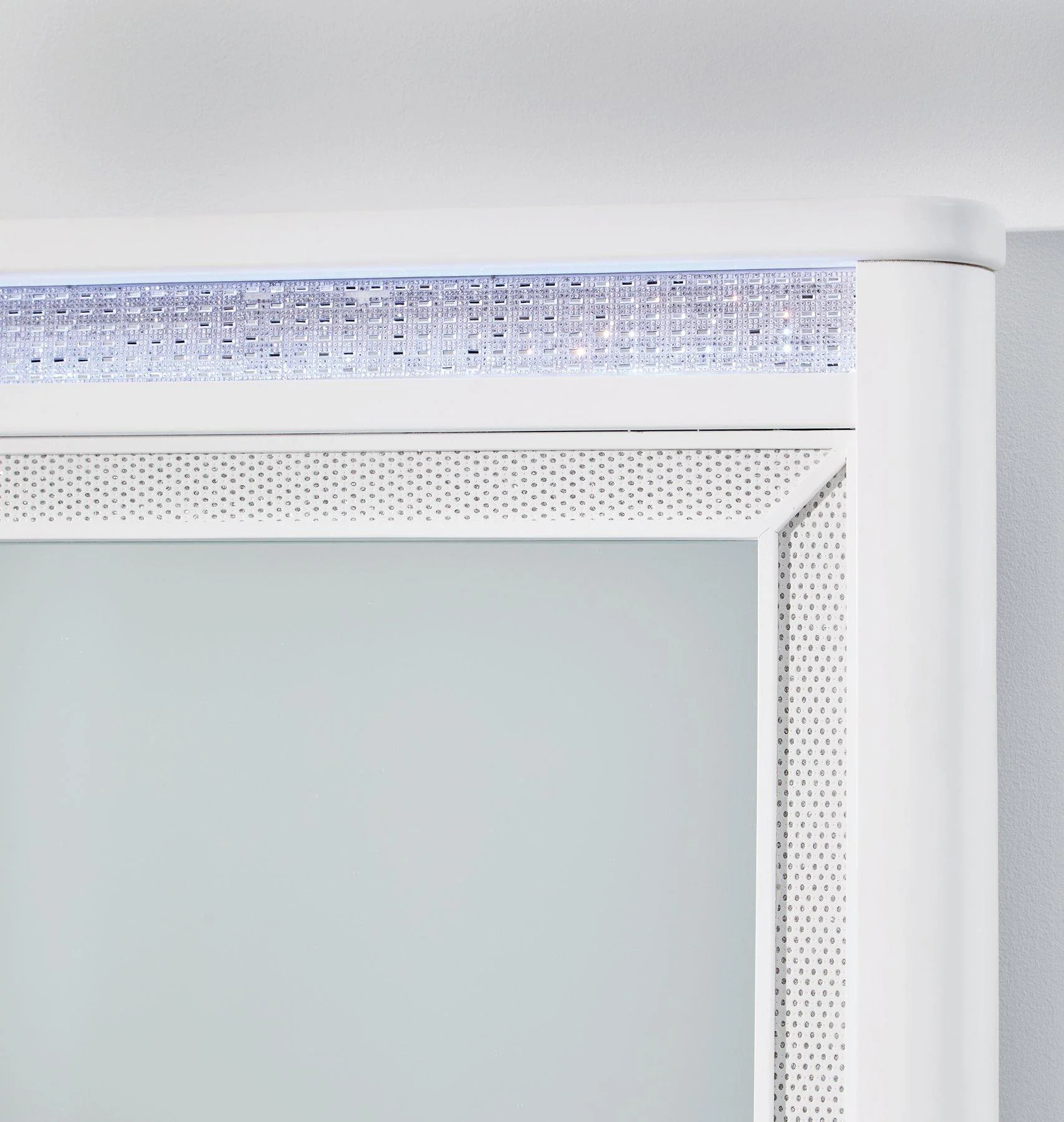 Chalanna Dresser and Mirror - Image 19