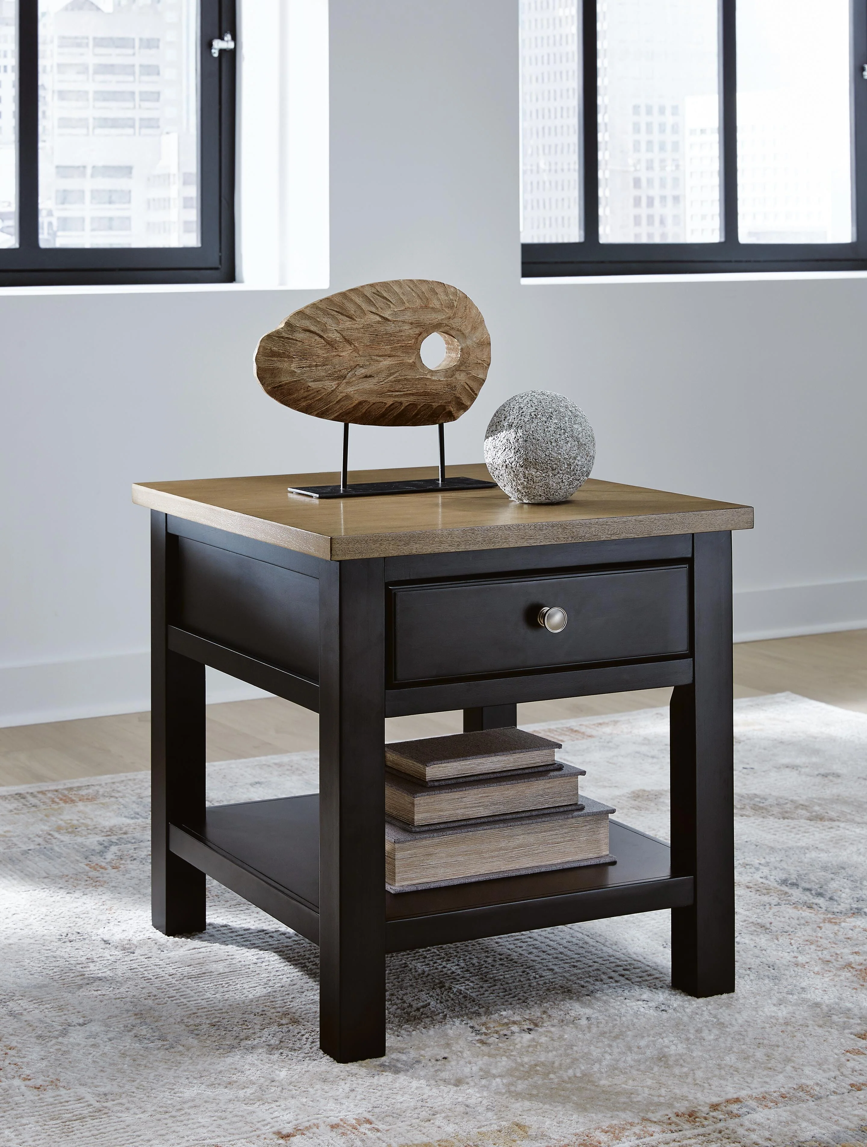 Drazmine End Table - Image 2