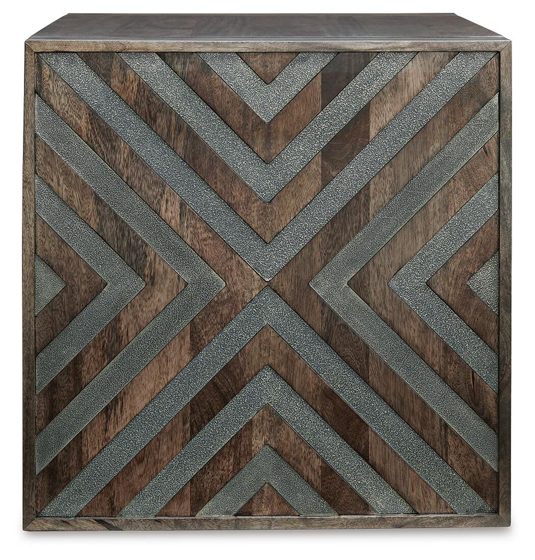Dreggan End Table - Image 6