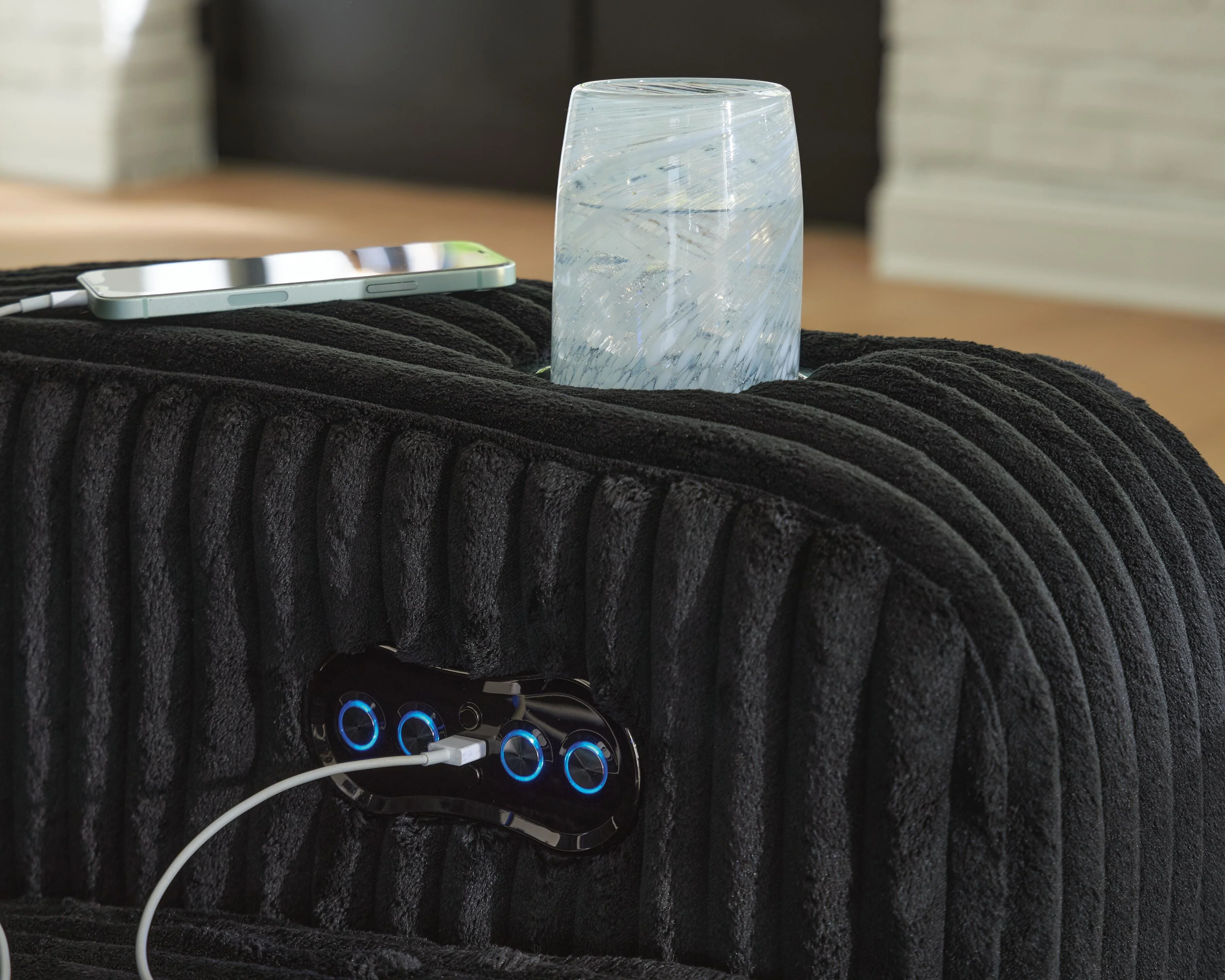 Forest Lake Power Recliner - Image 24