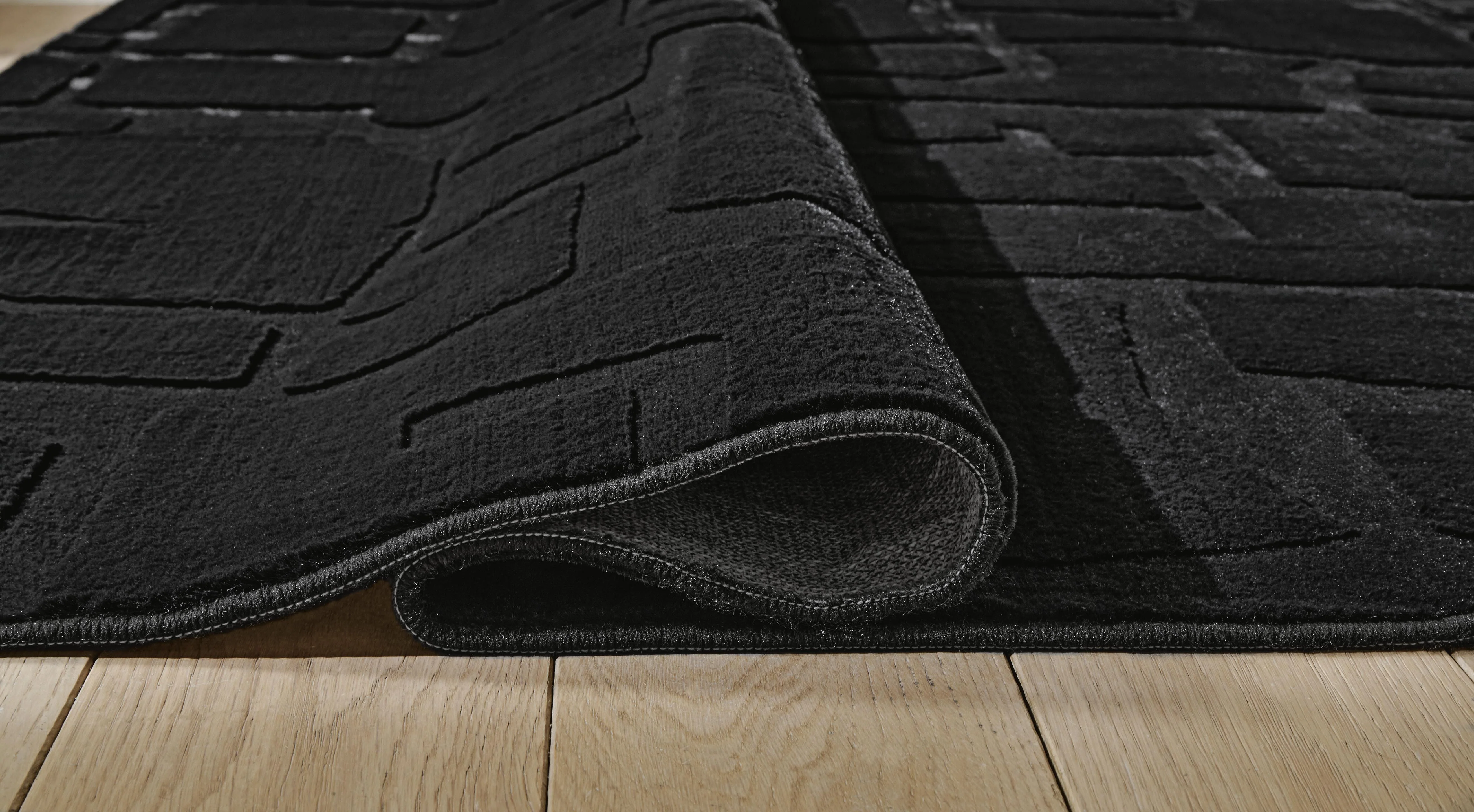 Gibbswell Washable Area Rug - Image 6