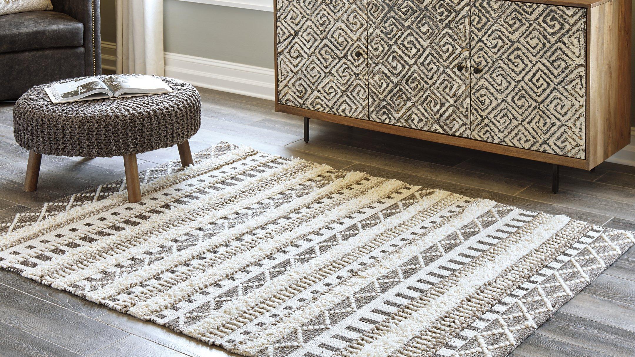 Karalee 8' x 10' Rug - Image 2