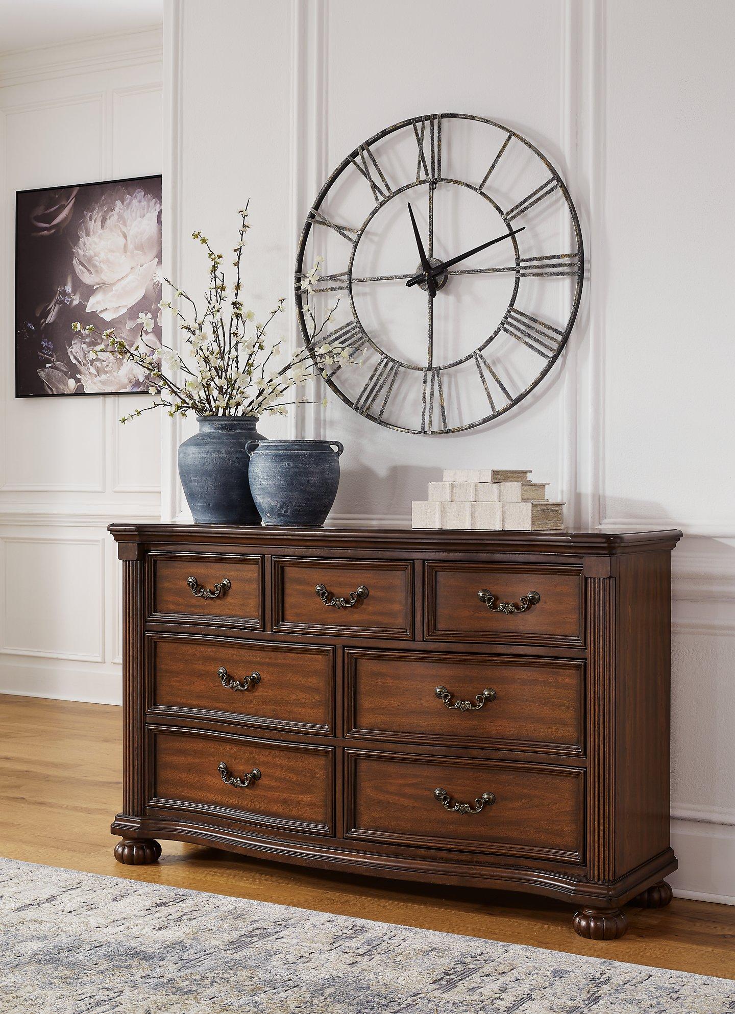 Lavinton Dresser - Image 2