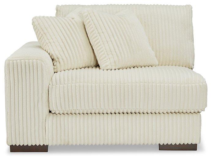Lindyn 2-Piece Sectional Sofa - Image 6