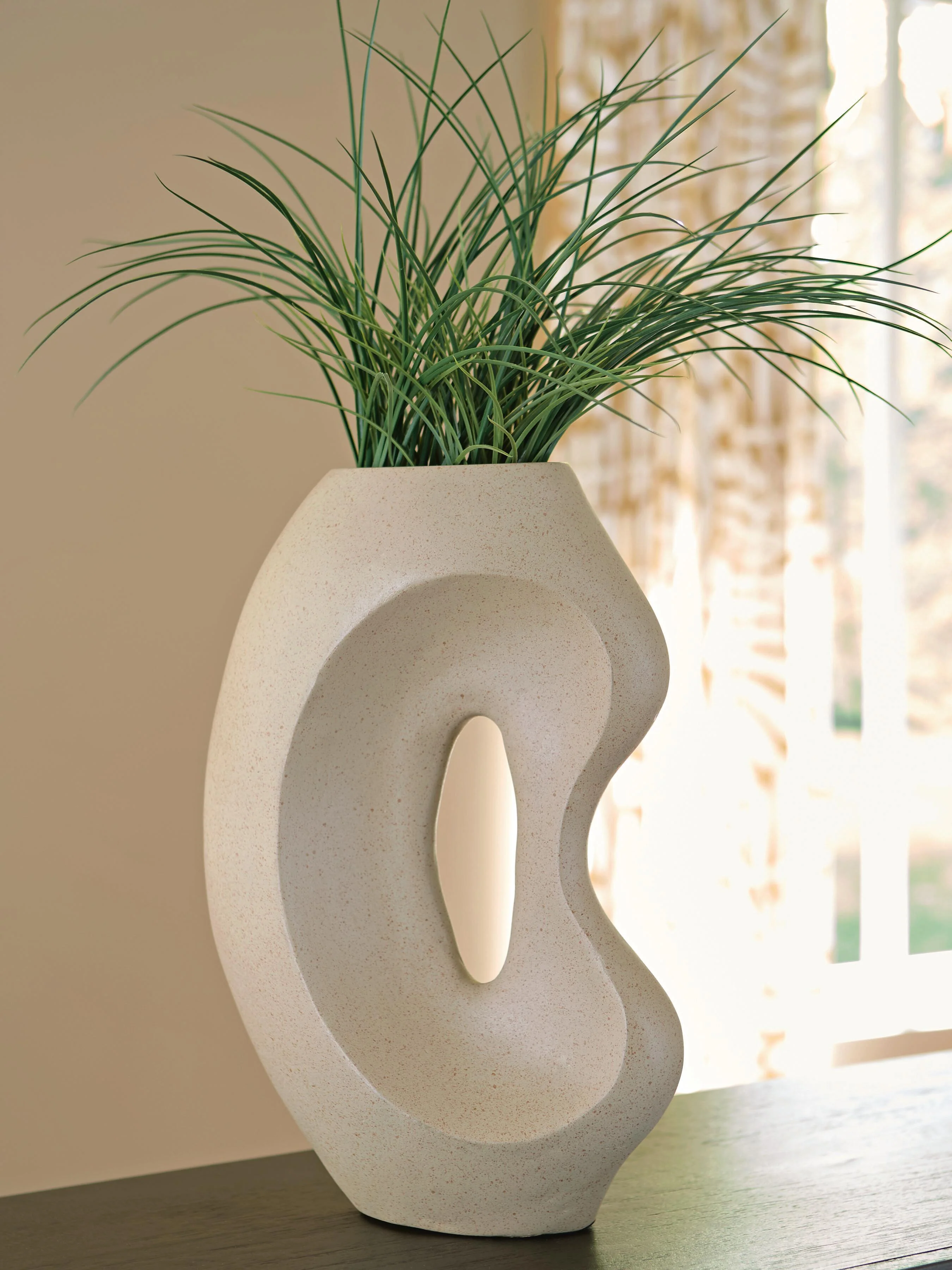 Odion Vase - Image 8