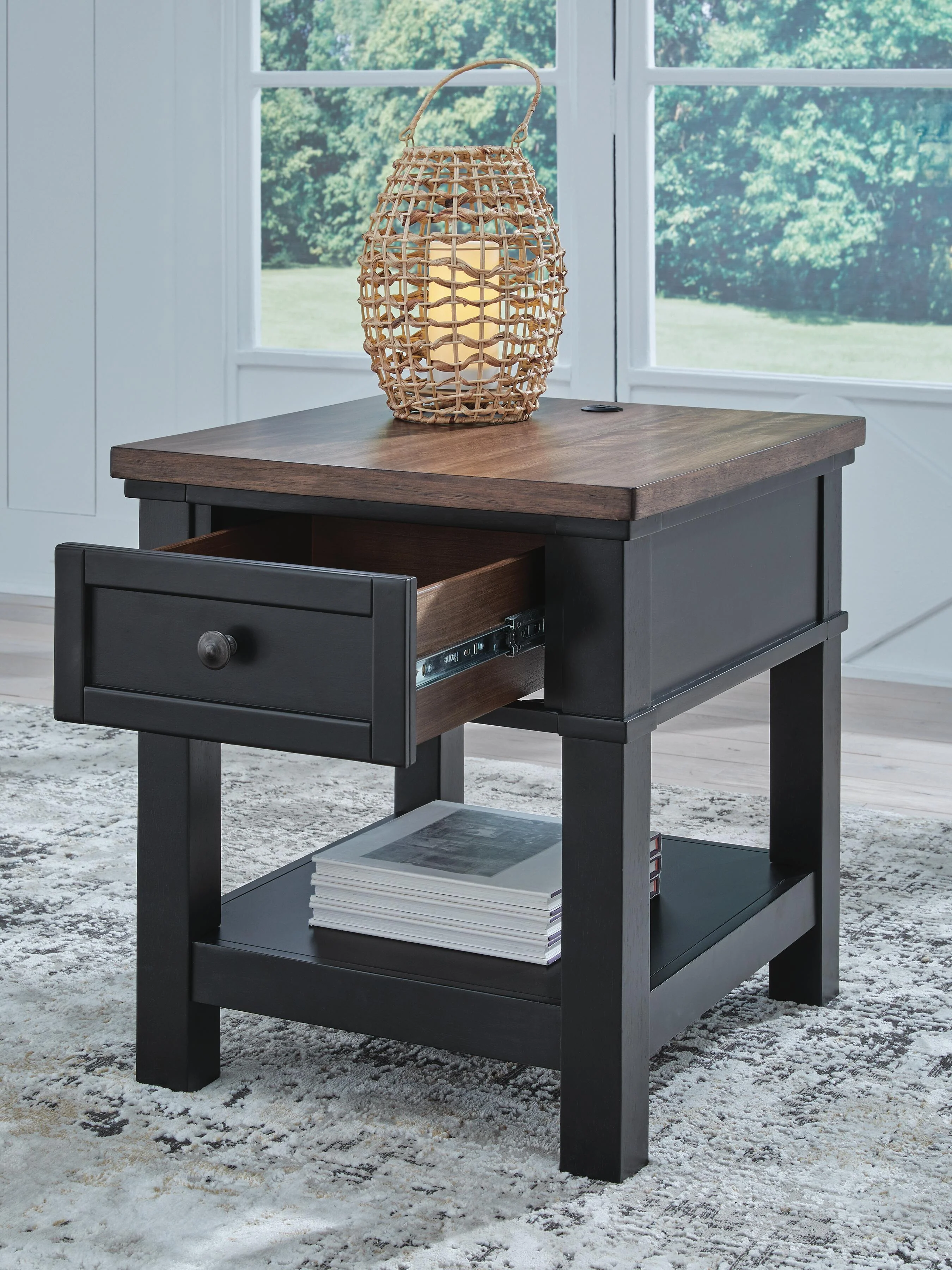 Wildenauer End Table - Image 11